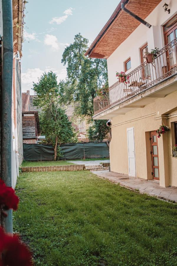 Central Garden Apartments Brasov Exterior photo