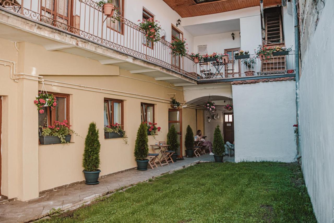 Central Garden Apartments Brasov Exterior photo